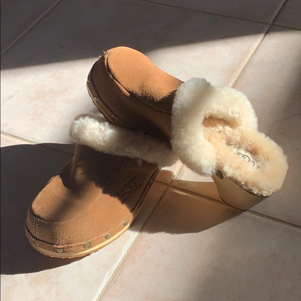 Uggs heeled winter shoes ** WILL DO TRADES **